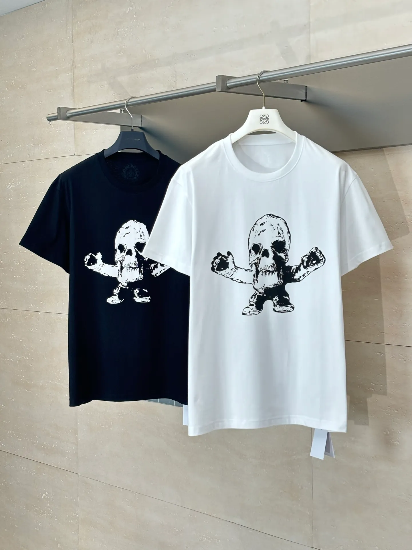 🅿️270 Come Hearts*/Cro Heart 25Ss new FOTI skull printed short-sleeved T-shirt. The fabric is made of 26-woven 200g cotton. The printing is made of black ink. Water slurry printing. Customized supporting accessories. Size: S/M/L